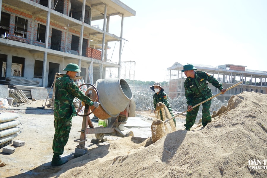 Tiếp sức xây dựng trường nội trú liên cấp nơi biên giới