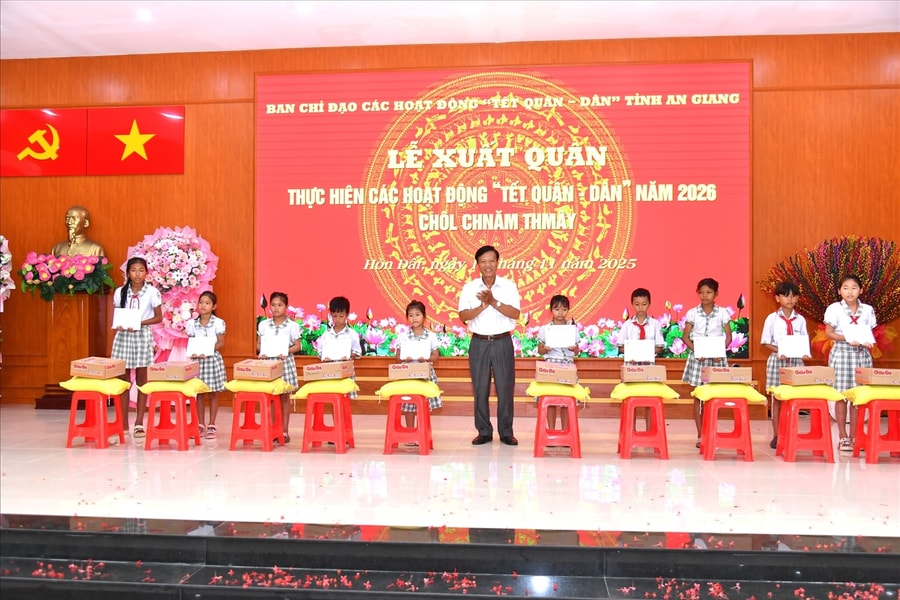 Phát huy vai trò Người có uy tín trong triển khai Chương trình MTQG