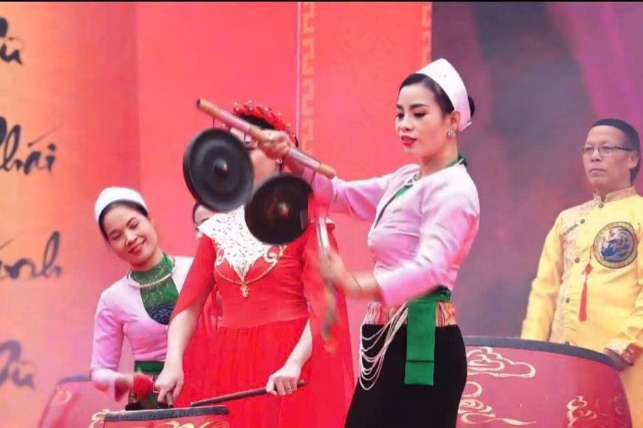 Tiếng chiêng Mường vang vọng giữa lòng Thủ đô