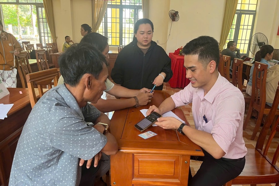 Ngân hàng CSXH Bù Đăng (Đồng Nai): Đưa vốn chính sách đến người dân bằng công nghệ số