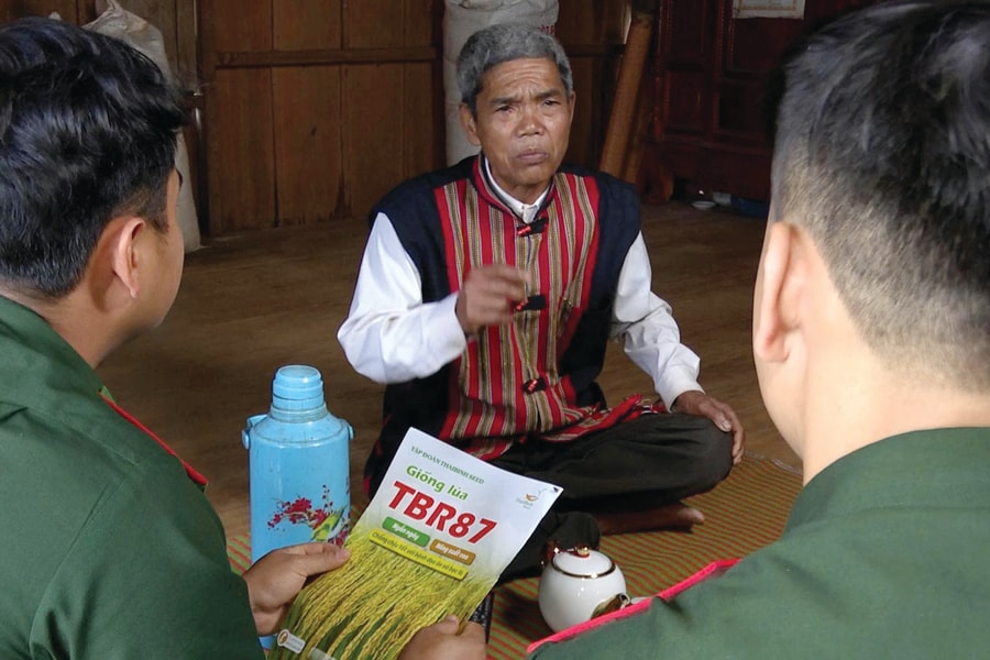 “Điểm tựa ” của bản Cheng