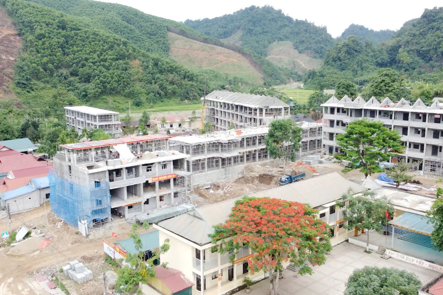 Tăng tốc xây dựng trường nội trú vùng biên