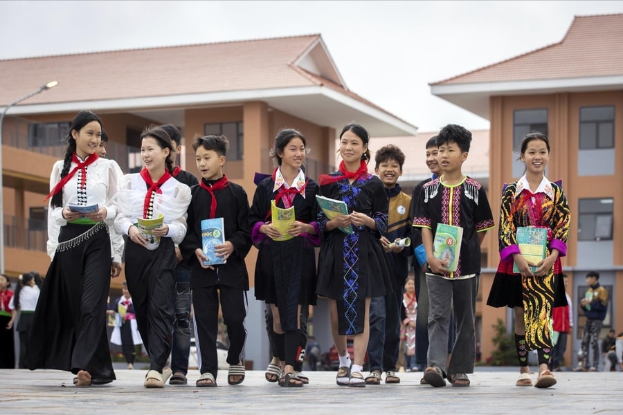 Đến năm 2030, học sinh, sinh viên DTTS được tiếp cận toàn diện các dịch vụ sức khỏe học đường