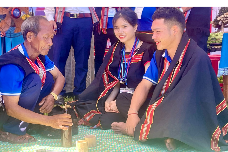 Người Bhnong có một nghi thức rất khác biệt trong lễ cưới