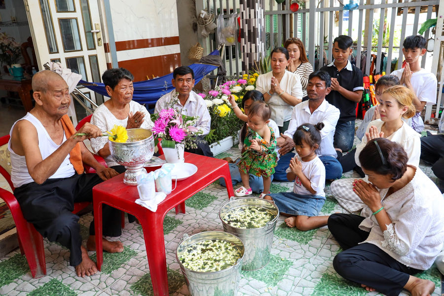 Nhìn từ giá trị của gia đình Khmer Nam Bộ
