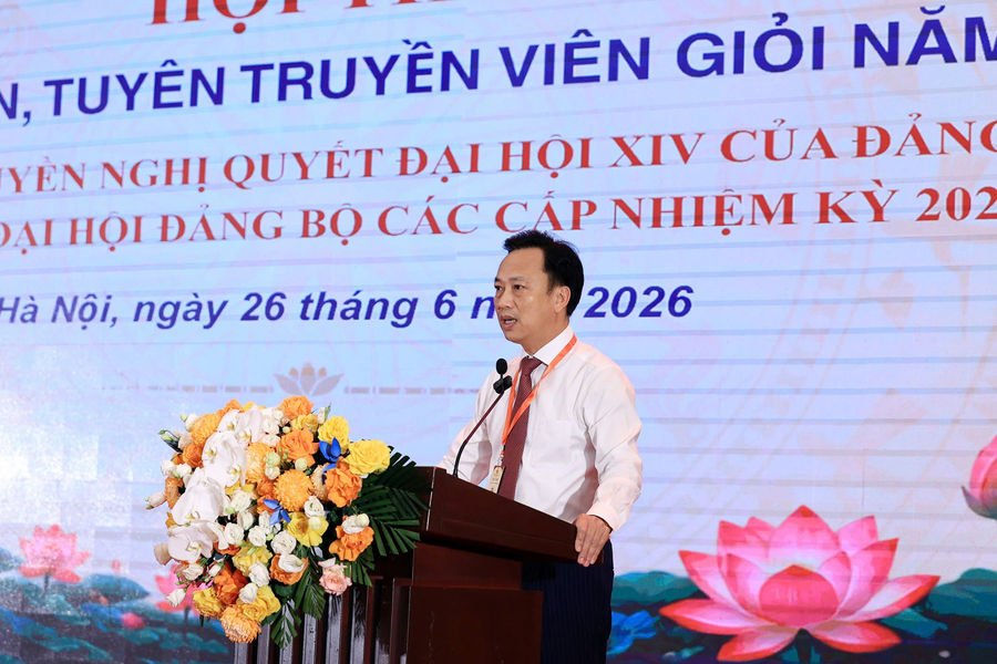 Báo cáo viên: “Sứ giả đổi mới”, đưa nghị quyết vào cuộc sống