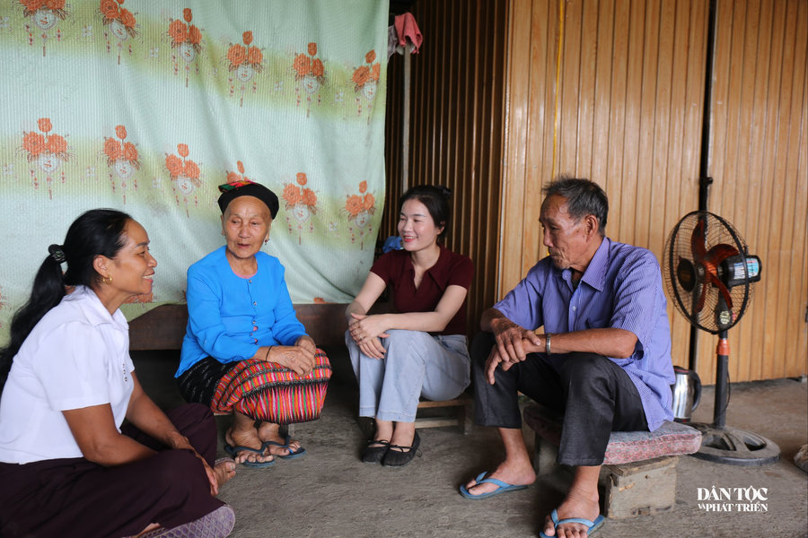 Những "bông hoa đẹp" của Đảng ở vùng cao xứ Nghệ: Âm thầm gieo những "hạt giống đỏ