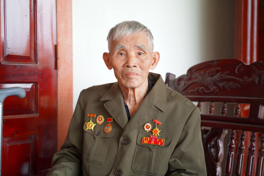 Người lính kiên trung qua hai tầng "địa ngục trần gian"
