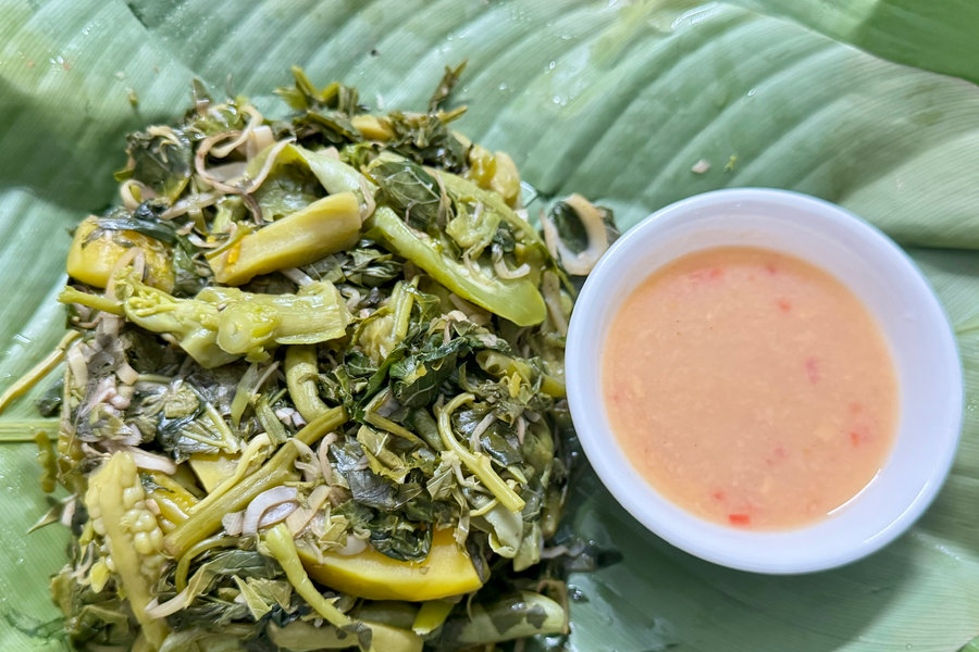 Rau đồ: Món ăn dung dị từ chiếc hông gỗ