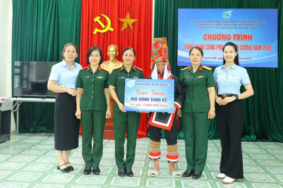 Trao sinh kế, tiếp sức phụ nữ biên cương