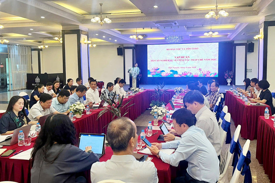 Tăng cường năng lực cho cán bộ pháp chế lĩnh vực dân tộc và tôn giáo