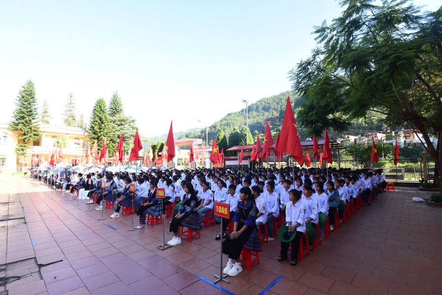 Năm học mới, thêm nhiều "điểm tựa" cho học sinh DTTS