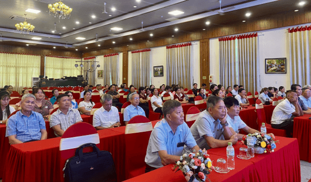 Phát huy vai trò Người có uy tín, chức sắc, chức việc tôn giáo trong công tác phổ biến, giáo dục pháp luật