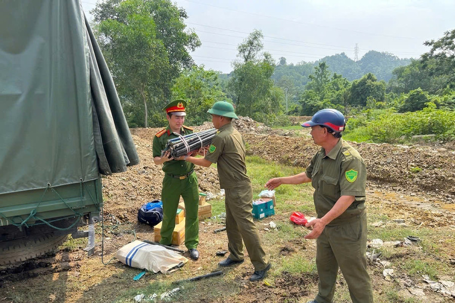 Thanh Hóa tiêu hủy hàng trăm khẩu súng, hơn 1.700 viên đạn