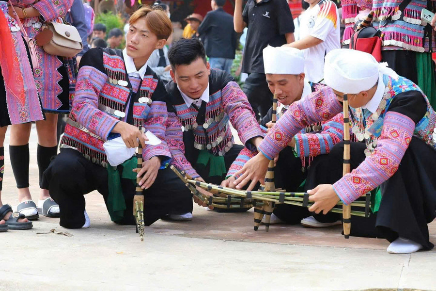 Màn đồng diễn ném pao của dân tộc Mông sẽ diễn ra vào dịp 2/9 tại Mộc Châu