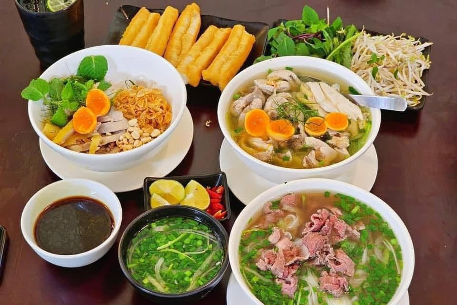 “Hanoi food” lọt nhóm từ khóa ẩm thực theo điểm đến có tốc độ tăng trưởng nhanh toàn cầu